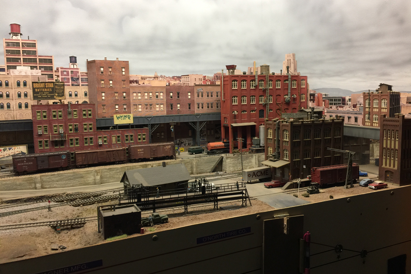 A city scene from Dick Trotter's HO scale model railroad layout. A city scene from Dick Trotter's HO scale model railroad layout.