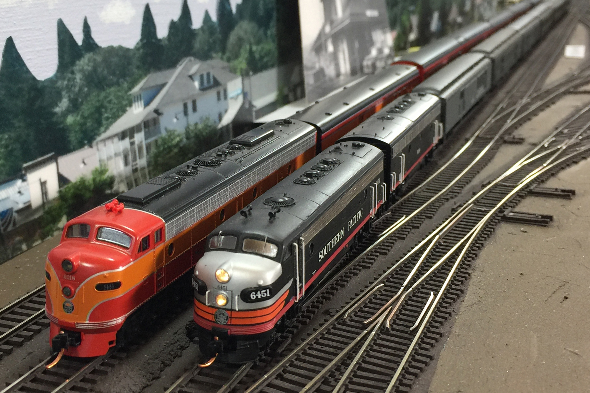 N Scale passenger trains and layout by Ryan Ryan Di Fede, San Diego Division member.