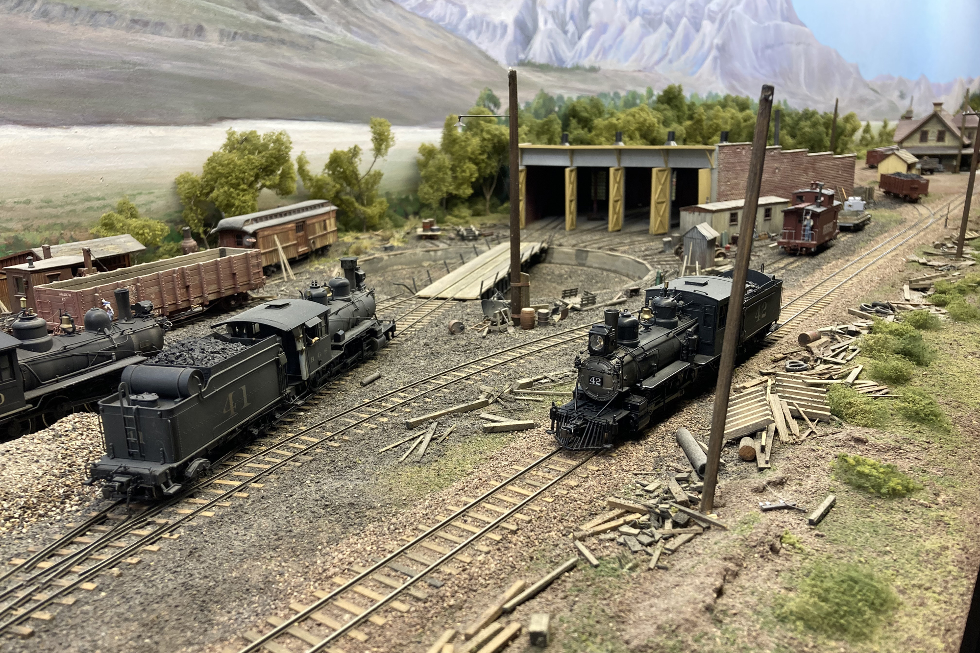Joel Shank's Rio Grande Southern Sn3 scale model train layout. Joel Shank's Rio Grande Southern Sn3 scale model train layout.